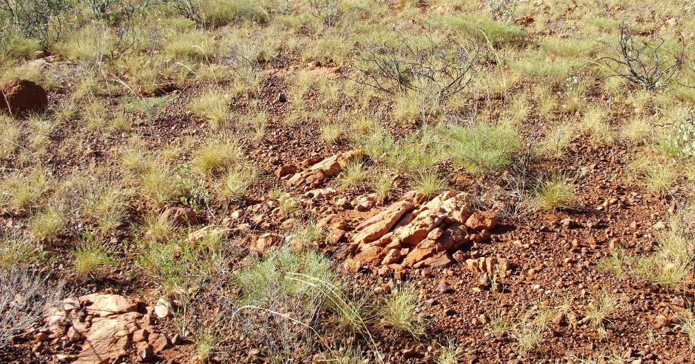 Tilted rocks - at the crater rim... (probably)